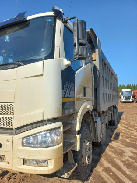 FAW J6 8x4 Самосвал СА3310Р66K24T4E5 — Б/У, 2022 г.