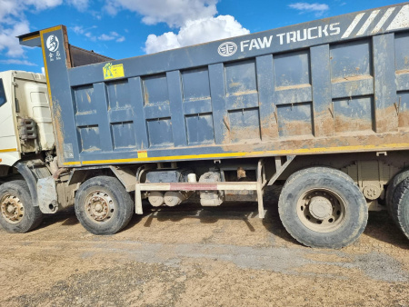 FAW CA 3310 8x4 Самосвал — Б/У, 2023 г.