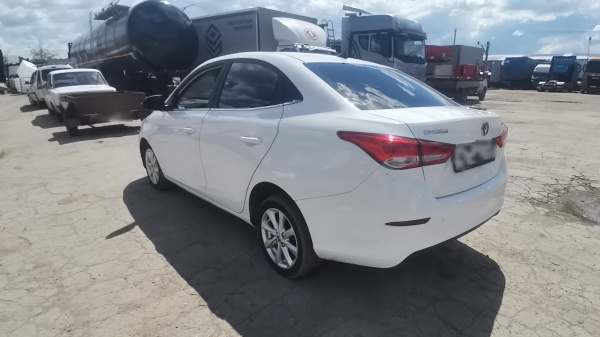 CHANGAN DLX 1.5 5DCT (I поколение) — Б/У, 2023 г.