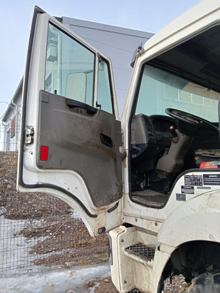 КамАЗ 53504 6x6 Седельный тягач 53504-50 — Б/У, 2022 г.