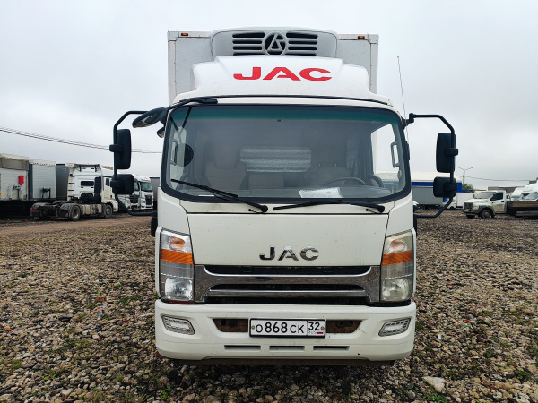 Новый завод 3008 на шасси JAC N120 Изотермический/рефрижератор 3008D2 — Б/У, 2022 г.