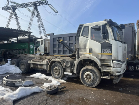 FAW J6 8x4 Самосвал CA3310P66K24T4E5 — Б/У, 2022 г.