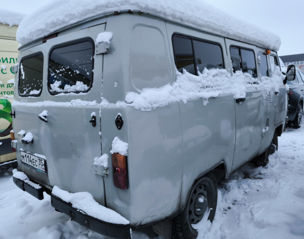UAZ 5 мест без ABS 2.7 5MT — Б/У, 2023 г.