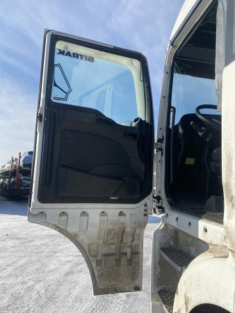 SITRAK C7H 6x4 Седельный тягач ZZ4256V364HE — Б/У, 2023 г.