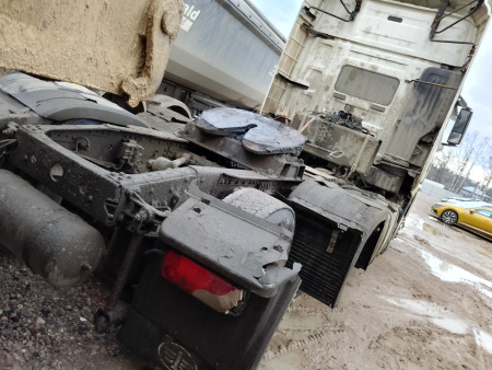 FAW J7 6x4 Седельный тягач CA4250P77K25T1E5 — Б/У, 2023 г.