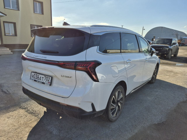 Forthing 1.5T DCT Premium (I Поколение) — Б/У, 2023 г.