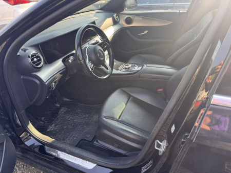 MERCEDES-BENZ 200 4MATIC Premium — Б/У, 2019 г.
