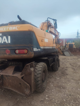 Hyundai R180 Экскаватор колесный R180W-9S — Б/У, 2016 г.