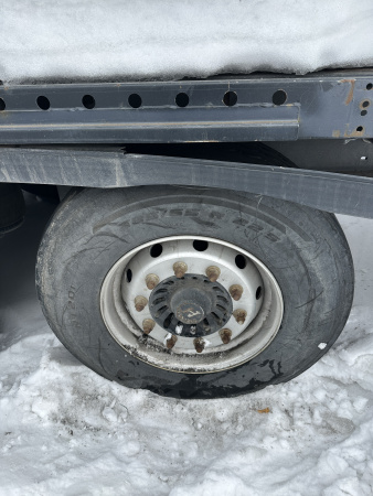 BONUM 9142 Полуприцеп шторный 914296-04 — Б/У, 2024 г.