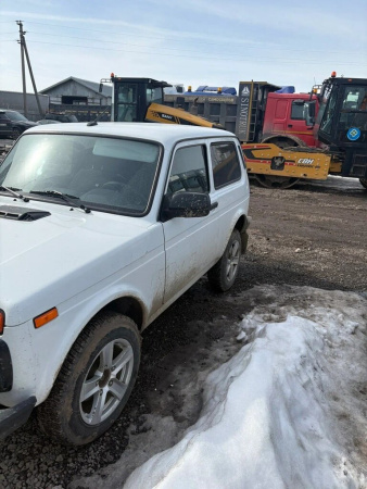 LADA 4X4 Luxe Кондиционер 1.7 5MT — Б/У, 2023 г.