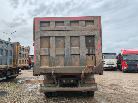 Shacman (Shaanxi) SX 8x4 Самосвал SX33186V366 — Б/У, 2022 г.