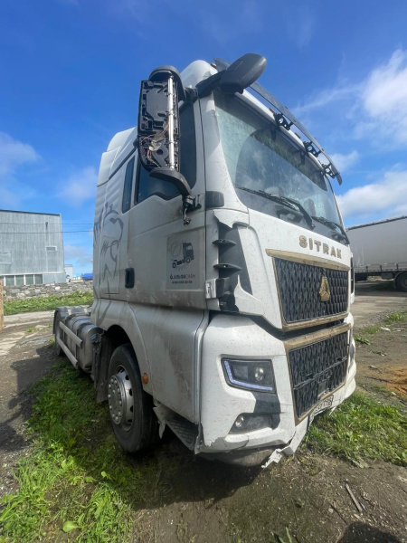 SITRAK C7H 4x2 Седельный тягач ZZ4186V391HE — Б/У, 2023 г.