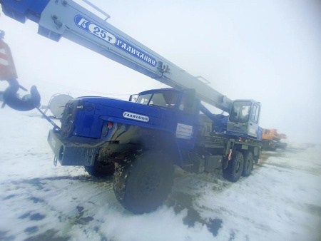 Галичский автокрановый завод (ГАКЗ) КС-55713 на шасси Ural 4320 6x6 Автокран КС-55713-3В-1 — Б/У, 2022 г.