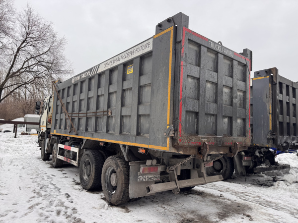 FAW J6* 8x4 Самосвал — Б/У, 2023 г.