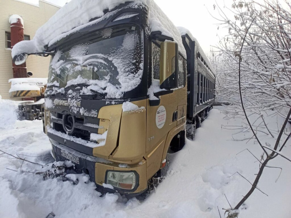 Shacman (Shaanxi) SX 8x4 Самосвал SX33186T366 — Б/У, 2022 г.