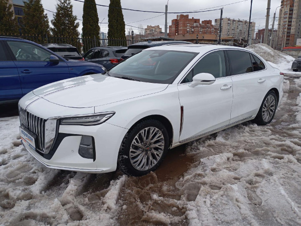 Hongqi H5 — Б/У, 2023 г. (Санкт-Петербург, 137658 км)