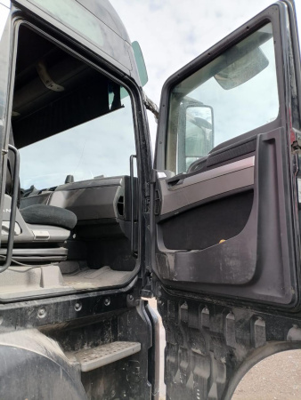 MAN TGX 4x2 Седельный тягач 18.480 4x2 BLS — Б/У, 2016 г.