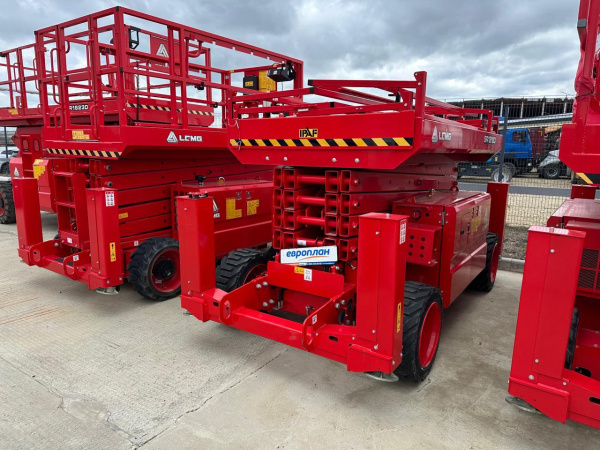 LGMG (Lingong Group Jinan Heavy Machinery Co., Ltd.) SR1218D — Б/У, 2023 г. (Краснодар, 16 м/ч)