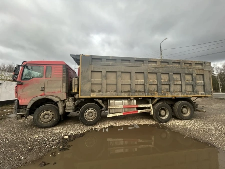 Howo T5G 8x4 Самосвал ZZ3317V386GE1 — Б/У, 2023 г.