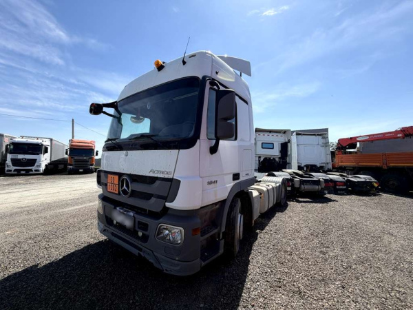 MERCEDES-BENZ Actros 4x2 Седельный тягач — Б/У, 2017 г.