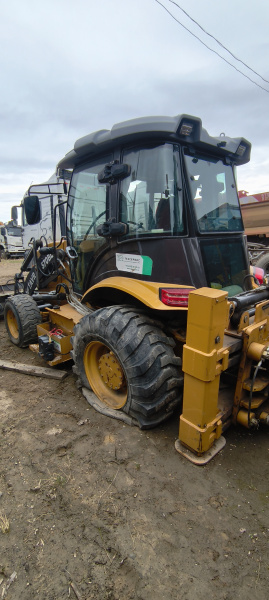 TAVR 570 Экскаватор-погрузчик 570BL — Б/У, 2023 г.