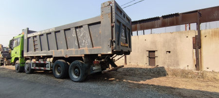 Shacman (Shaanxi) SX 8x4 Самосвал SX33186W366C — Б/У, 2023 г.