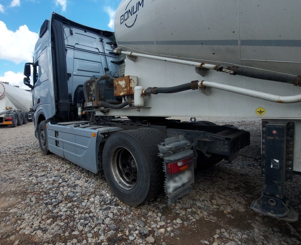 Shacman (Shaanxi) SX4188YY381 — Б/У, 2024 г.