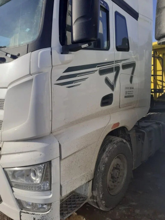FAW J7 6x4 Седельный тягач CA4250P77K25T1E5 — Б/У, 2023 г.