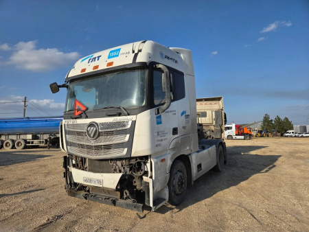 Foton AUMAN 4x2 Седельный тягач BJ4189SLFKA — Б/У, 2023 г.