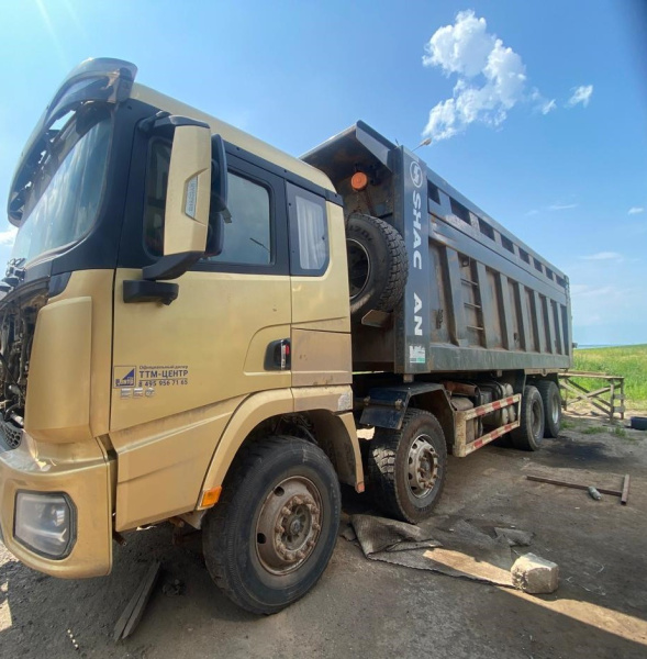 Shacman (Shaanxi) SX 8x4 Самосвал SX331863366 — Б/У, 2023 г.