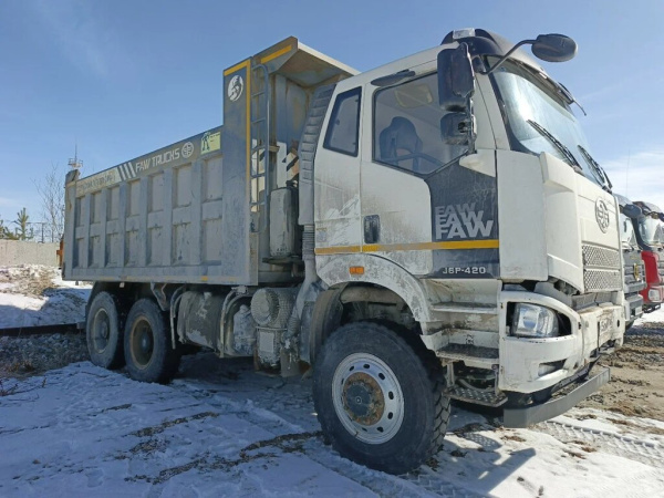 FAW J6 6x6 Самосвал CA3250P66K24L1TE5 — Б/У, 2023 г.