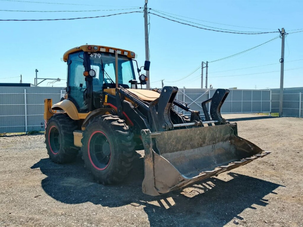 PB Профессионал PB388 Экскаватор-погрузчик PB388H — Б/У, 2024 г.