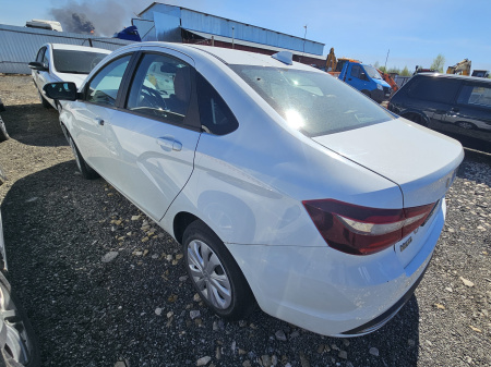 LADA Life 1.6 106hp 5MT — Б/У, 2023 г.