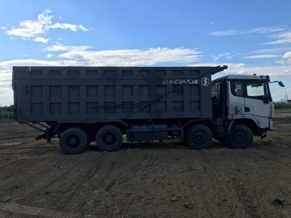 Shacman (Shaanxi) SX 8x4 Самосвал SX331863366 — Б/У, 2022 г.