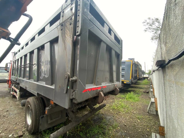 Shacman (Shaanxi) SX 8x4 Самосвал SX331863366 — Б/У, 2024 г.