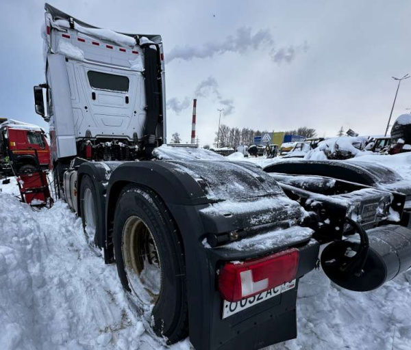 MERCEDES-BENZ 2648 6x4 Седельный тягач — Б/У, 2023 г.