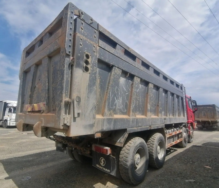 Shacman (Shaanxi) SX331863366 — Б/У, 2023 г.