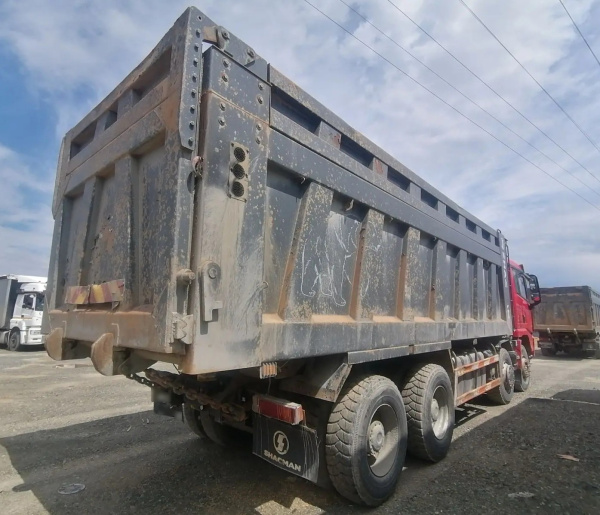 Shacman (Shaanxi) SX331863366 — Б/У, 2023 г.