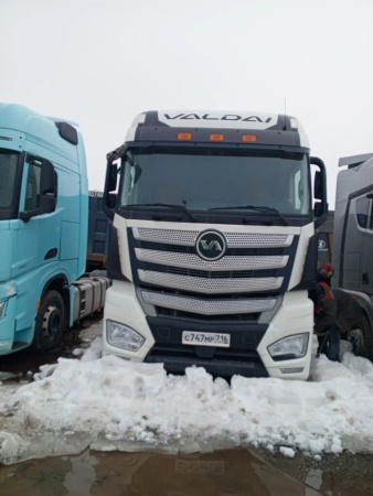 VALDAI 45 4x2 Седельный тягач FB2R13 — Б/У, 2023 г.