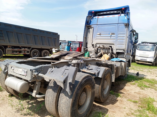 SITRAK C7H 6x4 Седельный тягач ZZ4256V324HE1B — Б/У, 2023 г.