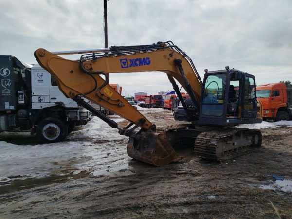 XCMG XE180DN — Б/У, 2023 г. (Сургут, 2425 м/ч)