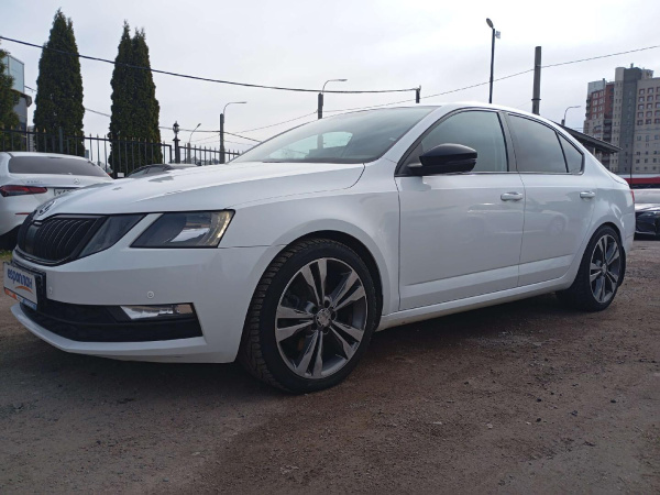Skoda Octavia — Б/У, 2018 г. (Санкт-Петербург, 154404 км)
