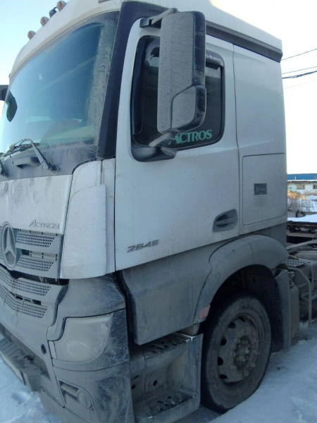 Mercedes-Benz Actros 6x4 Седельный тягач 2645 LS — Б/У, 2023 г.