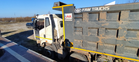 FAW J6* 8x4 Самосвал — Б/У, 2023 г.