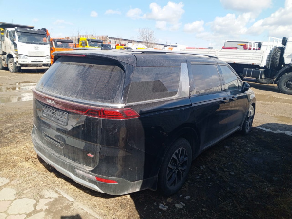 Kia Carnival Prestige 2.2 CRDI 8AT — Б/У, 2023 г.