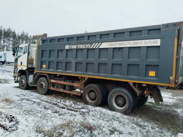 FAW J6 8x4 Самосвал СА3310Р66K24T4E5 — Б/У, 2022 г.