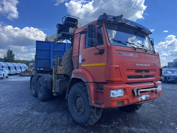 КАМАЗ 43118 6x6 Седельный тягач с КМУ — Б/У, 2020 г.