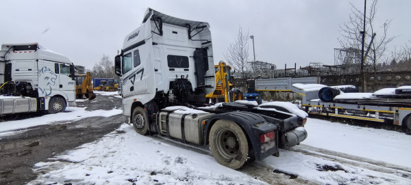FAW J7 4x2 Седельный тягач — Б/У, 2024 г.