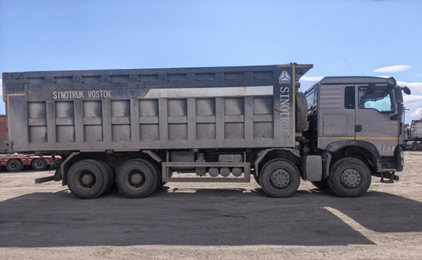 Howo T5G 8x4 Самосвал ZZ3317V386GE1 — Б/У, 2022 г.