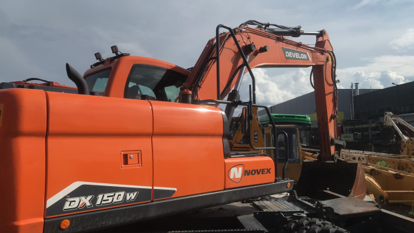DEVELON (Hyundai Doosan Infracore Co., Ltd.) DX150W-7B — Б/У, 2024 г. (Челябинск, новый)